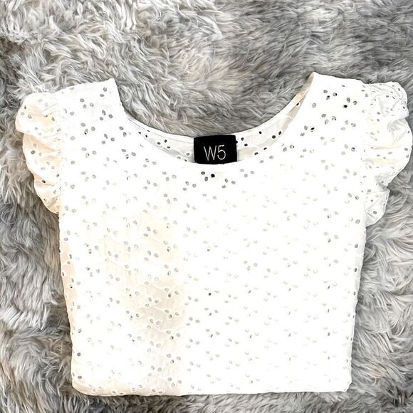 Eyelet Puff Sleeve Blouse. Size M - Picture 2 of 4
